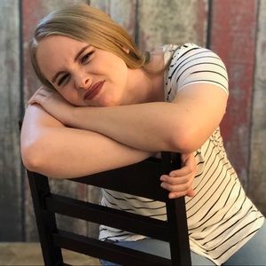 Meet your Posher, Eva